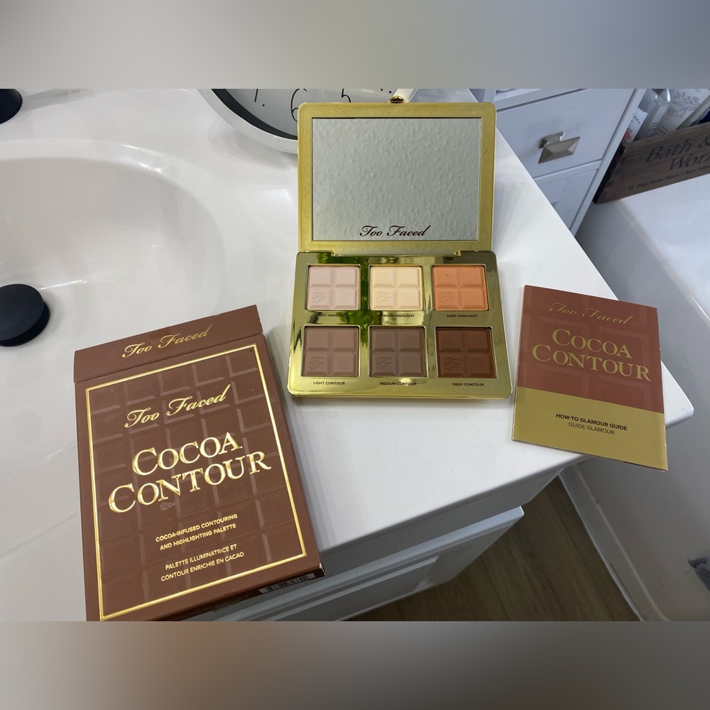 Too Faced Cocoa Contour Palette - Brown, Peach & Cream Shades
